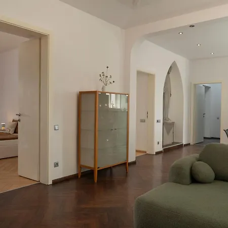 아파트 Radlinskeho By Ellements, Spacious Old Town *