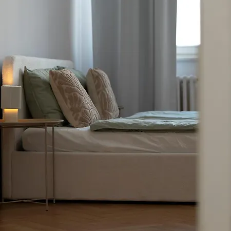 Radlinskeho By Ellements, Spacious Old Town 아파트